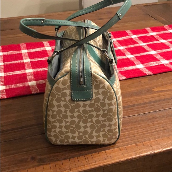 Coach hand bag - Picture 5 of 8